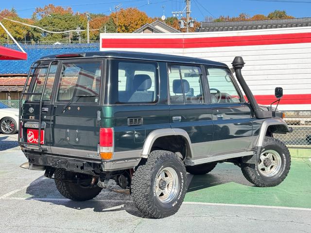 ランドクルーザー７０ ＺＸ　リフトアップ　グリルガード　シュノーケル　社外アルミ　サンルーフ　ＢＦグッドリッチタイヤ　前後ドラレコ（40枚目）