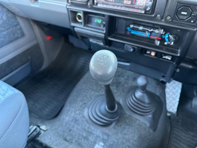 ランドクルーザー７０ ＺＸ　リフトアップ　グリルガード　シュノーケル　社外アルミ　サンルーフ　ＢＦグッドリッチタイヤ　前後ドラレコ（44枚目）