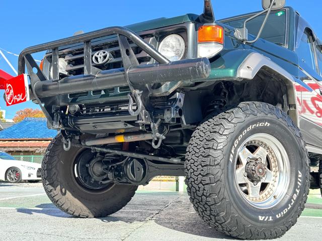 ランドクルーザー７０ ＺＸ　リフトアップ　グリルガード　シュノーケル　社外アルミ　サンルーフ　ＢＦグッドリッチタイヤ　前後ドラレコ（45枚目）