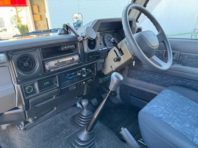 ランドクルーザー７０ ＺＸ　リフトアップ　グリルガード　シュノーケル　社外アルミ　サンルーフ　ＢＦグッドリッチタイヤ　前後ドラレコ（57枚目）