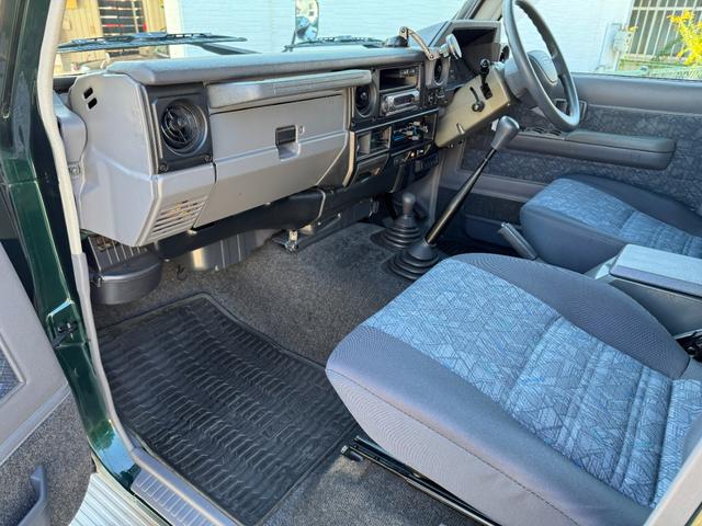 ランドクルーザー７０ ＺＸ　リフトアップ　グリルガード　シュノーケル　社外アルミ　サンルーフ　ＢＦグッドリッチタイヤ　前後ドラレコ（62枚目）