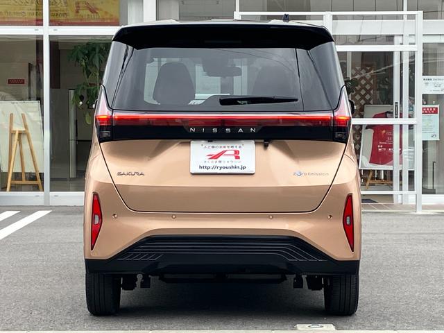 サクラ G 禁煙車 ドライブレコーダー 全周囲カメラ 純正ナビ フルセグTV クリアランスソナー 衝突被害軽減システム オートライト LEDヘッドランプ スマートキー 電動格納ミラー シートヒーター ベンチシート(38枚目)