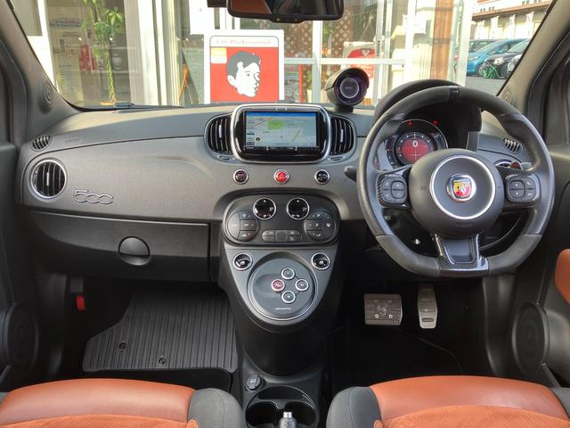 アバルト595 コンペティツィオーネ 禁煙車 カロッツェリアナビ フルセグTV バックカメラ クリアランスソナー 純正17インチAW HIDヘッドライト ハーフ革 パドルシフト リモコンキー ブレンボ製ブレーキキャリパー ETC ドラレコ(2枚目)