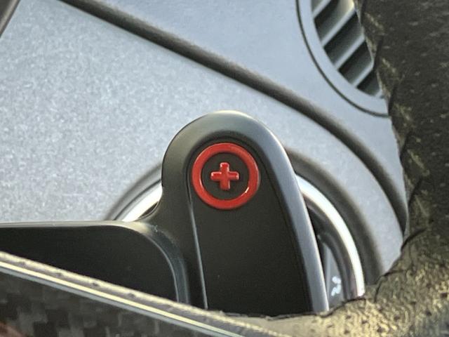 アバルト595 コンペティツィオーネ 禁煙車 カロッツェリアナビ フルセグTV バックカメラ クリアランスソナー 純正17インチAW HIDヘッドライト ハーフ革 パドルシフト リモコンキー ブレンボ製ブレーキキャリパー ETC ドラレコ(14枚目)