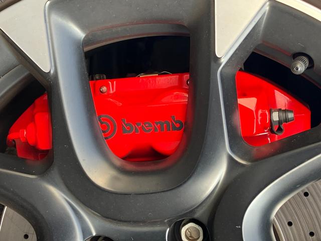 アバルト595 コンペティツィオーネ 禁煙車 カロッツェリアナビ フルセグTV バックカメラ クリアランスソナー 純正17インチAW HIDヘッドライト ハーフ革 パドルシフト リモコンキー ブレンボ製ブレーキキャリパー ETC ドラレコ(41枚目)