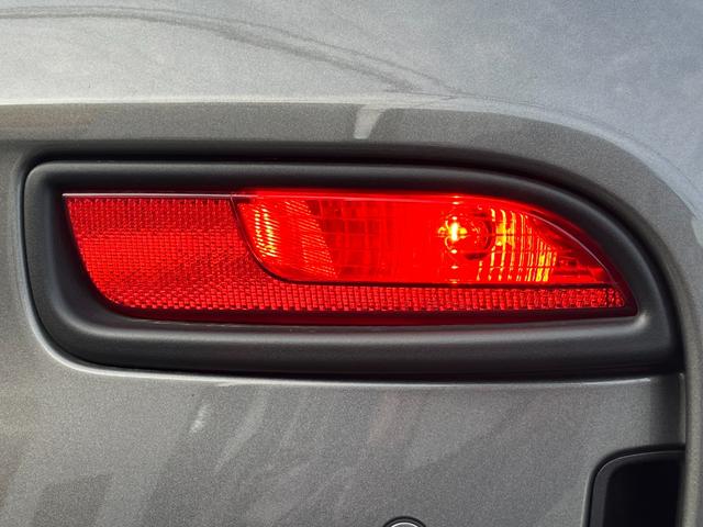 アバルト595 コンペティツィオーネ 禁煙車 カロッツェリアナビ フルセグTV バックカメラ クリアランスソナー 純正17インチAW HIDヘッドライト ハーフ革 パドルシフト リモコンキー ブレンボ製ブレーキキャリパー ETC ドラレコ(44枚目)