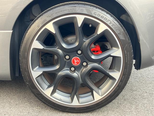 アバルト595 コンペティツィオーネ 禁煙車 カロッツェリアナビ フルセグTV バックカメラ クリアランスソナー 純正17インチAW HIDヘッドライト ハーフ革 パドルシフト リモコンキー ブレンボ製ブレーキキャリパー ETC ドラレコ(52枚目)