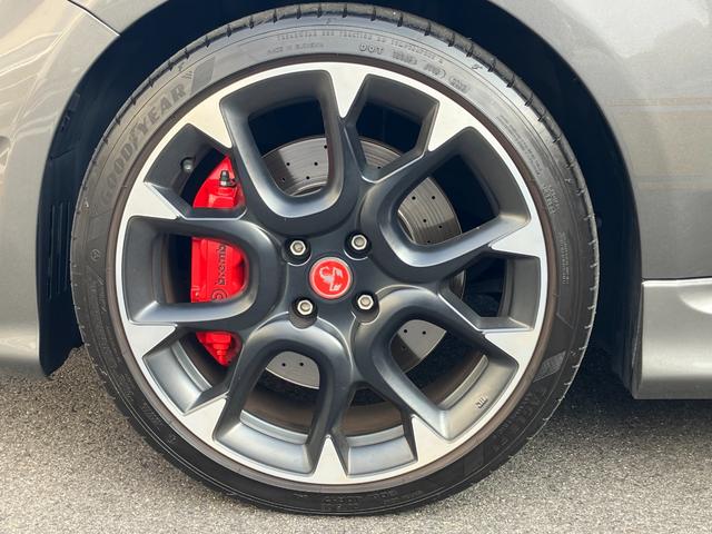 アバルト595 コンペティツィオーネ 禁煙車 カロッツェリアナビ フルセグTV バックカメラ クリアランスソナー 純正17インチAW HIDヘッドライト ハーフ革 パドルシフト リモコンキー ブレンボ製ブレーキキャリパー ETC ドラレコ(53枚目)