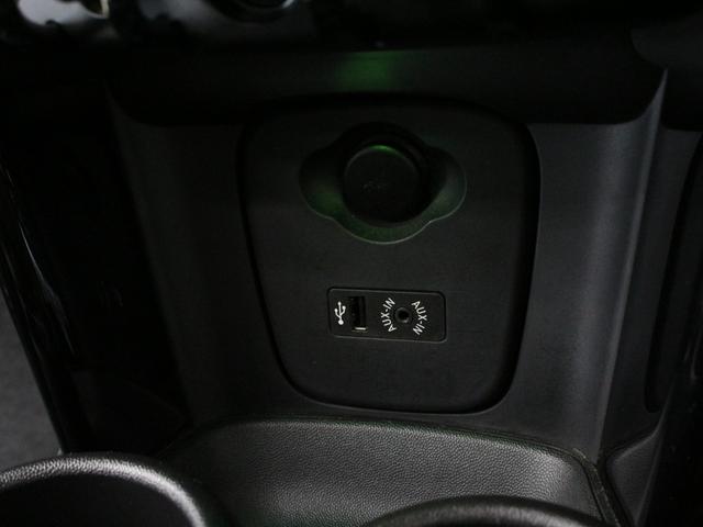 ＭＩＮＩ クーパーＳ　ペッパーパッケージ　純正ナビ　バックカメラ　ジョンクーパーワークスステアリング　パドルシフト　ブラックルーフ　ＥＴＣ　下取り車（46枚目）