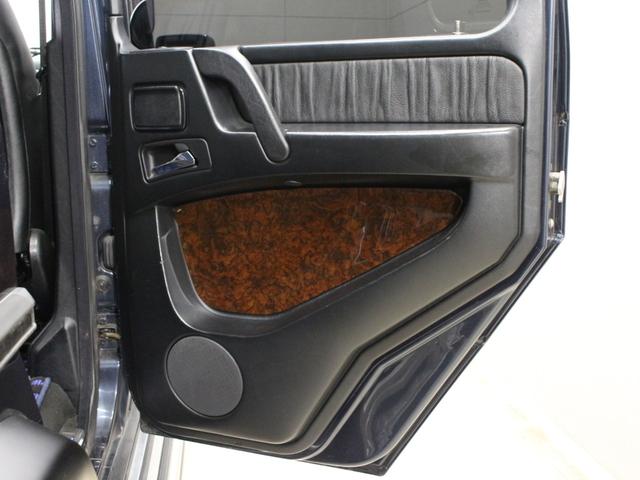 Ｇクラス Ｇ３２０Ｌ　レザーシート　サンルーフ　７人乗り　ＨＤＤナビ　フルセグＴＶ　バックっカメラ　オレンジウインカー　腰下マッドブラック　１８インチＡＷ（50枚目）