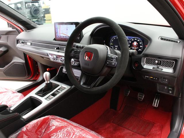 シビック タイプＲ　☆買取直販☆ＨＯＮＤＡセンシング☆ＨＯＮＤＡｌｏｇ－Ｒ☆ＨＯＮＤＡコネクト９型ディスプレー☆ＴＩＰＥ－Ｒ専用１０．２インチデジタルグラフィックメーター☆専用１９インチアルミ☆フルＬＥＤヘッドライト☆（3枚目）