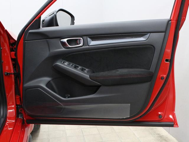 シビック タイプＲ　☆買取直販☆ＨＯＮＤＡセンシング☆ＨＯＮＤＡｌｏｇ－Ｒ☆ＨＯＮＤＡコネクト９型ディスプレー☆ＴＩＰＥ－Ｒ専用１０．２インチデジタルグラフィックメーター☆専用１９インチアルミ☆フルＬＥＤヘッドライト☆（42枚目）