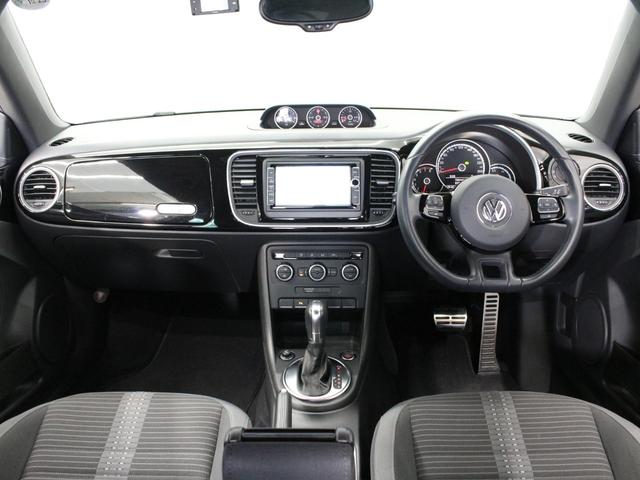 ザ・ビートル ターボ　クールスターパッケージ　３連メーター　バイキセノンヘッドライト　ダークティンテッドガラス　リアスポイラー　カラードリアディヒューザー　１８インチＡＷ　カラードキャリパー　前後ドラレコ　ＥＴＣ　ナビＴＶ（2枚目）