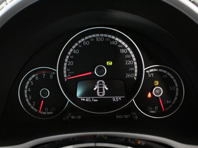 ザ・ビートル ターボ　クールスターパッケージ　３連メーター　バイキセノンヘッドライト　ダークティンテッドガラス　リアスポイラー　カラードリアディヒューザー　１８インチＡＷ　カラードキャリパー　前後ドラレコ　ＥＴＣ　ナビＴＶ（13枚目）