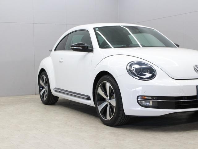 ザ・ビートル ターボ　クールスターパッケージ　３連メーター　バイキセノンヘッドライト　ダークティンテッドガラス　リアスポイラー　カラードリアディヒューザー　１８インチＡＷ　カラードキャリパー　前後ドラレコ　ＥＴＣ　ナビＴＶ（26枚目）