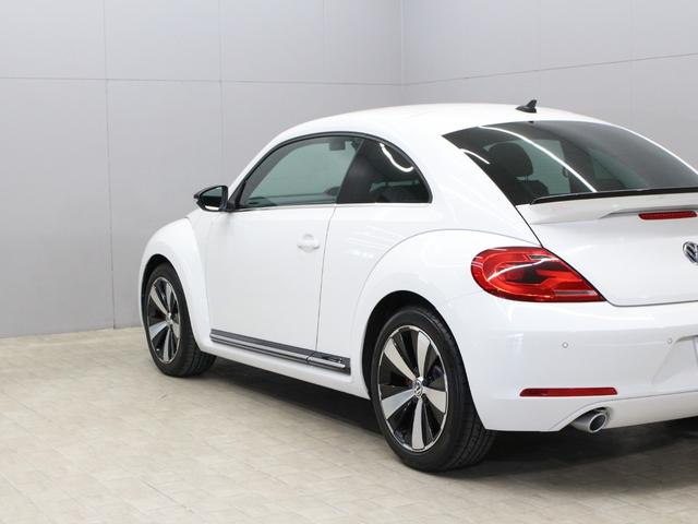 ザ・ビートル ターボ　クールスターパッケージ　３連メーター　バイキセノンヘッドライト　ダークティンテッドガラス　リアスポイラー　カラードリアディヒューザー　１８インチＡＷ　カラードキャリパー　前後ドラレコ　ＥＴＣ　ナビＴＶ（28枚目）