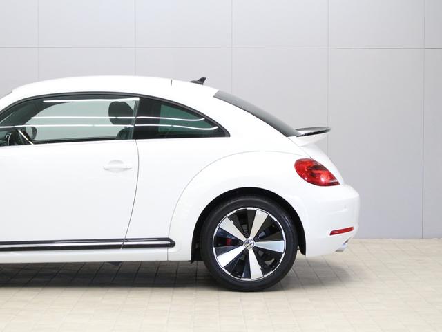 ザ・ビートル ターボ　クールスターパッケージ　３連メーター　バイキセノンヘッドライト　ダークティンテッドガラス　リアスポイラー　カラードリアディヒューザー　１８インチＡＷ　カラードキャリパー　前後ドラレコ　ＥＴＣ　ナビＴＶ（36枚目）