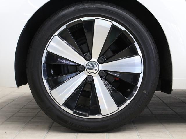 ザ・ビートル ターボ　クールスターパッケージ　３連メーター　バイキセノンヘッドライト　ダークティンテッドガラス　リアスポイラー　カラードリアディヒューザー　１８インチＡＷ　カラードキャリパー　前後ドラレコ　ＥＴＣ　ナビＴＶ（37枚目）