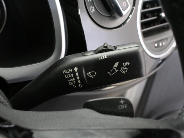 ザ・ビートル ターボ　クールスターパッケージ　３連メーター　バイキセノンヘッドライト　ダークティンテッドガラス　リアスポイラー　カラードリアディヒューザー　１８インチＡＷ　カラードキャリパー　前後ドラレコ　ＥＴＣ　ナビＴＶ（49枚目）