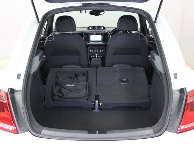 ザ・ビートル ターボ　クールスターパッケージ　３連メーター　バイキセノンヘッドライト　ダークティンテッドガラス　リアスポイラー　カラードリアディヒューザー　１８インチＡＷ　カラードキャリパー　前後ドラレコ　ＥＴＣ　ナビＴＶ（60枚目）