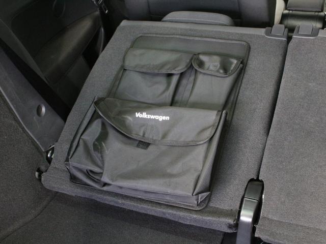 ザ・ビートル ターボ　クールスターパッケージ　３連メーター　バイキセノンヘッドライト　ダークティンテッドガラス　リアスポイラー　カラードリアディヒューザー　１８インチＡＷ　カラードキャリパー　前後ドラレコ　ＥＴＣ　ナビＴＶ（62枚目）