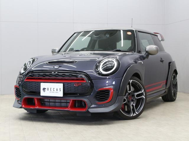 ＭＩＮＩ ジョンクーパーワークスＧＰ　世界限定３００台　日本限定２４０台　＃２７２　カーボンフェンダー　１８インチ鍛造ホイール　ステンレスエグゾースト　パドルシフト　アルカンターラステアリング純正あり　ドライブレコーダー　ＧＰＳレーダー（5枚目）
