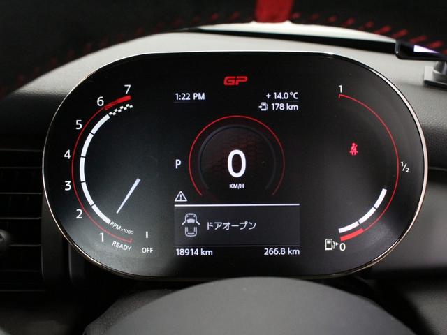 ＭＩＮＩ ジョンクーパーワークスＧＰ　世界限定３００台　日本限定２４０台　＃２７２　カーボンフェンダー　１８インチ鍛造ホイール　ステンレスエグゾースト　パドルシフト　アルカンターラステアリング純正あり　ドライブレコーダー　ＧＰＳレーダー（14枚目）