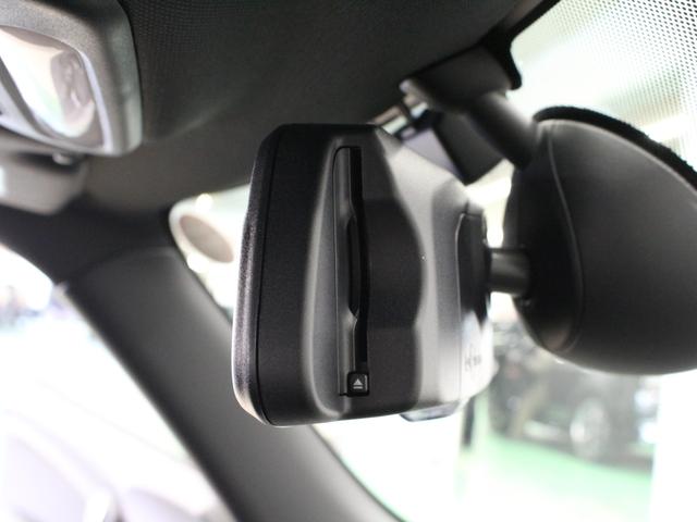 ＭＩＮＩ ジョンクーパーワークスＧＰ　世界限定３００台　日本限定２４０台　＃２７２　カーボンフェンダー　１８インチ鍛造ホイール　ステンレスエグゾースト　パドルシフト　アルカンターラステアリング純正あり　ドライブレコーダー　ＧＰＳレーダー（16枚目）