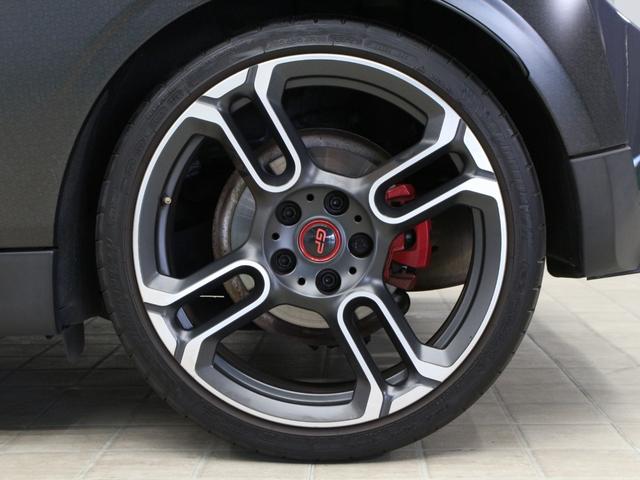 ＭＩＮＩ ジョンクーパーワークスＧＰ　世界限定３００台　日本限定２４０台　＃２７２　カーボンフェンダー　１８インチ鍛造ホイール　ステンレスエグゾースト　パドルシフト　アルカンターラステアリング純正あり　ドライブレコーダー　ＧＰＳレーダー（41枚目）