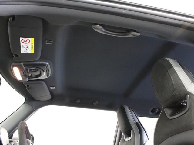 ＭＩＮＩ ジョンクーパーワークスＧＰ　世界限定３００台　日本限定２４０台　＃２７２　カーボンフェンダー　１８インチ鍛造ホイール　ステンレスエグゾースト　パドルシフト　アルカンターラステアリング純正あり　ドライブレコーダー　ＧＰＳレーダー（47枚目）