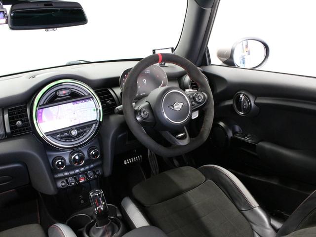 ＭＩＮＩ ジョンクーパーワークスＧＰ　世界限定３００台　日本限定２４０台　＃２７２　カーボンフェンダー　１８インチ鍛造ホイール　ステンレスエグゾースト　パドルシフト　アルカンターラステアリング純正あり　ドライブレコーダー　ＧＰＳレーダー（48枚目）