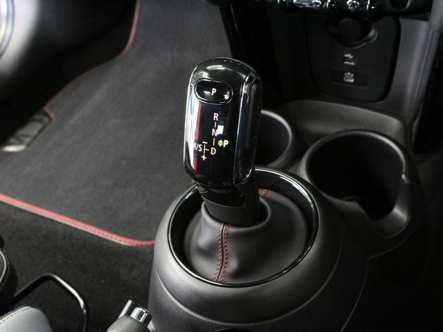 ＭＩＮＩ ジョンクーパーワークスＧＰ　世界限定３００台　日本限定２４０台　＃２７２　カーボンフェンダー　１８インチ鍛造ホイール　ステンレスエグゾースト　パドルシフト　アルカンターラステアリング純正あり　ドライブレコーダー　ＧＰＳレーダー（51枚目）