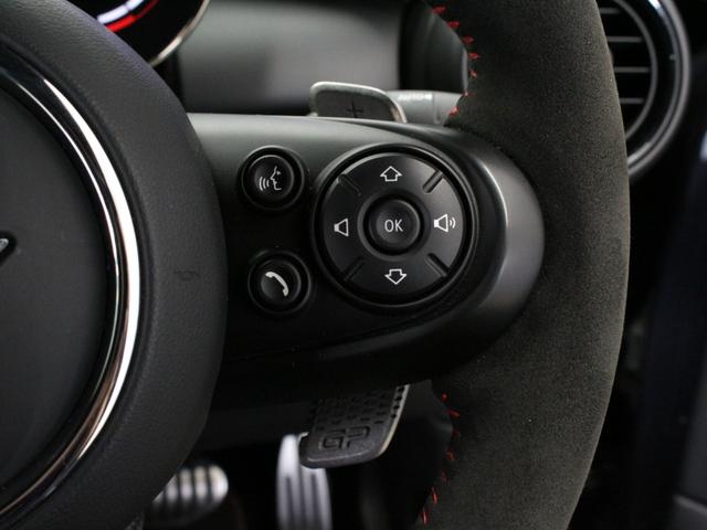 ＭＩＮＩ ジョンクーパーワークスＧＰ　世界限定３００台　日本限定２４０台　＃２７２　カーボンフェンダー　１８インチ鍛造ホイール　ステンレスエグゾースト　パドルシフト　アルカンターラステアリング純正あり　ドライブレコーダー　ＧＰＳレーダー（55枚目）