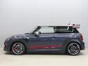 ＭＩＮＩ ジョンクーパーワークスＧＰ　世界限定３００台　日本限定２４０台　＃２７２　カーボンフェンダー　１８インチ鍛造ホイール　ステンレスエグゾースト　パドルシフト　アルカンターラステアリング純正あり　ドライブレコーダー　ＧＰＳレーダー（7枚目）