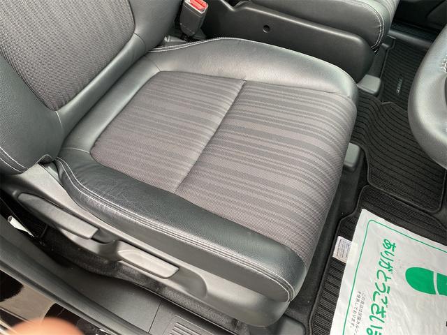 フリードハイブリッド ハイブリッド・ＥＸ　純正９インチナビ　Ｂｌｕｅｔｏｏｔｈ　フルセグＴＶ　バックカメラ　前後ドライブレコーダー　両側パワースライド　ＬＥＤヘッド　シートヒーター　ハーフレザーシート　衝突被害軽減ブレーキ　クルコン　ＥＴＣ（10枚目）