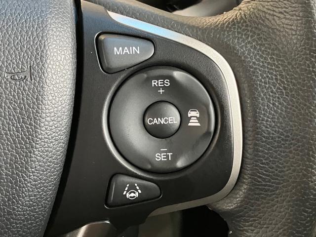 フリードハイブリッド ハイブリッド・ＥＸ　純正９インチナビ　Ｂｌｕｅｔｏｏｔｈ　フルセグＴＶ　バックカメラ　前後ドライブレコーダー　両側パワースライド　ＬＥＤヘッド　シートヒーター　ハーフレザーシート　衝突被害軽減ブレーキ　クルコン　ＥＴＣ（15枚目）