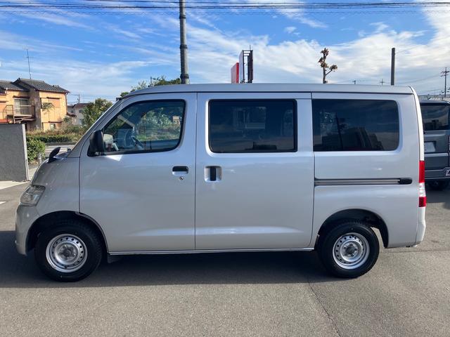 タウンエースバン GL 純正SDナビ ETC パワーウィンドウ キーレス プライバシーガラス タイヤ新品 ワンオーナー(18枚目)