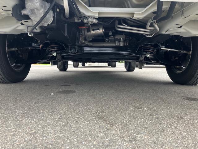 スーパーキャリイ Ｘ　メモリーナビ　Ｂｌｕｅｔｏｏｔｈ　フルセグＴＶ　ＥＴＣ　パワーウィンドウ　キーレス　衝突被害軽減ブレーキ　オートライト　フォグランプ　４ＷＤ　５速Ｍ／Ｔ　プライバシーガラス　タイヤ新品（36枚目）