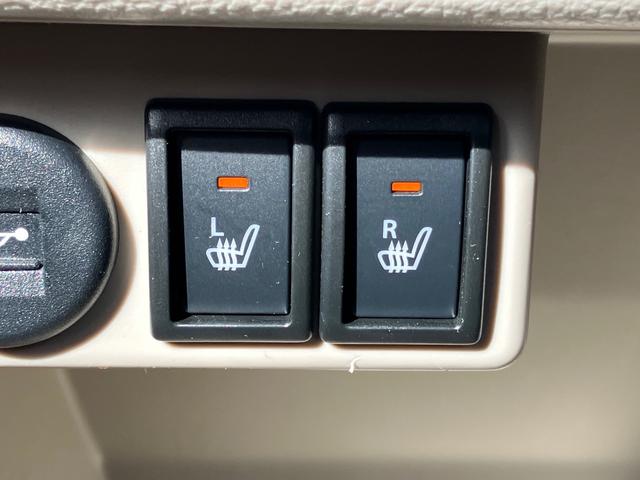 アルトラパン Ｘ　純正８インチナビ　Ｂｌｕｅｔｏｏｔｈ　フルセグＴＶ　全方位モニター　ＨＩＤヘッド　２トンカラー　純正アルミ　リアソナー　衝突被害軽減ブレーキ　革巻きハンドル　ＥＴＣ　スマートキー　タイヤ新品（9枚目）