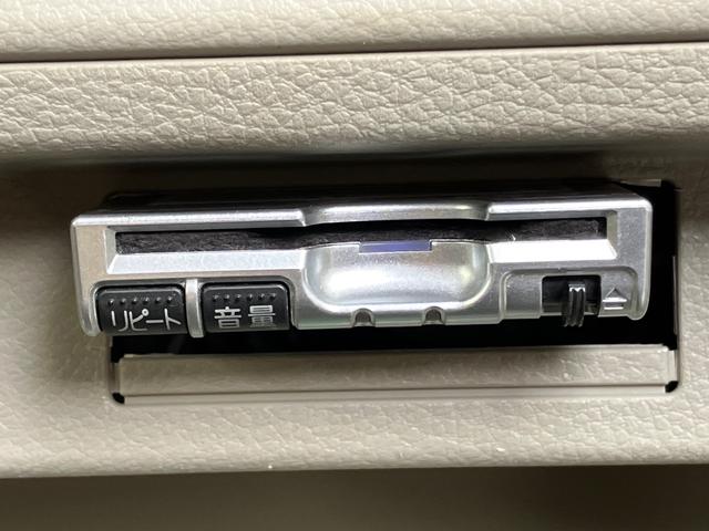 アルトラパン Ｘ　純正８インチナビ　Ｂｌｕｅｔｏｏｔｈ　フルセグＴＶ　全方位モニター　ＨＩＤヘッド　２トンカラー　純正アルミ　リアソナー　衝突被害軽減ブレーキ　革巻きハンドル　ＥＴＣ　スマートキー　タイヤ新品（17枚目）