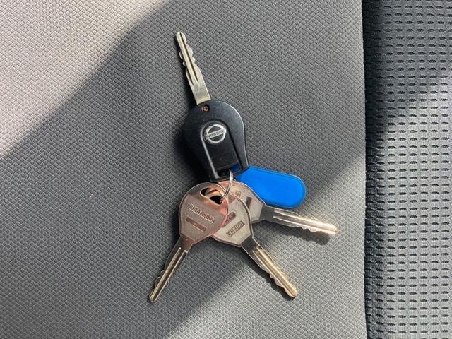 ＮＶ２００バネットバン ＶＸ　メモリーナビ　Ｂｌｕｅｔｏｏｔｈ　フルセグＴＶ　ＥＴＣ　ルーフキャリア　リアスモークフィルム　パワーウィンドウ　キーレス　タイヤ新品（10枚目）