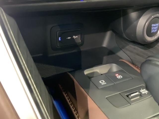 ハリアー Ｇ　最長５年保証ワンオ－ナ－ナビＲカメラ　衝突回避ブレーキ　電動Ｒゲート　セキュリティーアラーム　ＡＡＣ　バックモニタ－　記録簿有　１オーナ　横滑防止装置　ＬＥＤランプ　スマキー　キーフリー　ＥＴＣ車載器（26枚目）