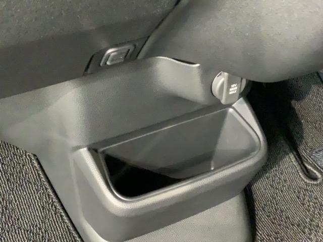 Ｎ－ＢＯＸカスタム コーディネートスタイル　ＨＳＥＮＳＩＮＧ新車保証試乗車ワンオ－ナ－　オートクルーズ　フルフラット　ワンオーナー　フルセグ対応　Ｗ電動ドア　シートヒータ　ＬＥＤ　ＥＳＣ　リアカメラ　ＥＴＣ　整備記録簿　ベンチシート　エアコン（27枚目）
