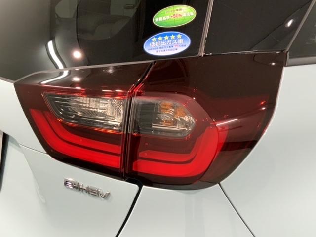 フィット ｅ：ＨＥＶクロスター　ＨＳＥＮＳＩＮＧ　２ト－ン　最長５年保証　ナビ　衝突回避システム　１オーナー　フルオートエアコン　整備記録簿　ＬＥＤランプ　エアバッグ　サイドエアバック　地デジ　オートクルーズコントロール　ＶＳＡ（44枚目）