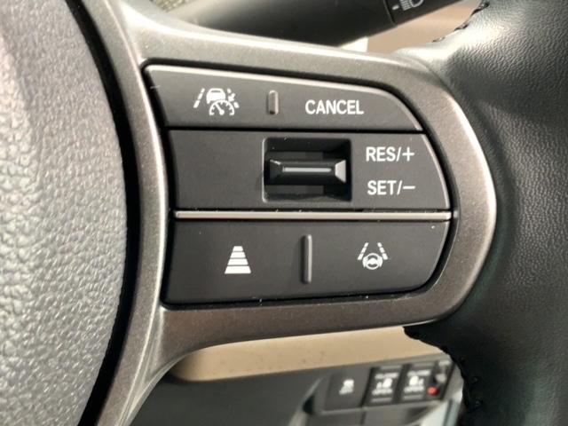 フリード エアーEX HSENSING新車保証試乗車ワンオ-ナ- バックモニター 盗難防止システム 両側パワースライドドア 横滑り防止装置 クルコン フルセグ ETC車載器 オートエアコン シートヒーター 3列シート(11枚目)
