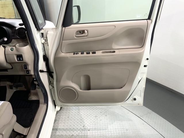 N-BOX G・Lパッケージ いまコレ+新品マット付 1年保証 ワンオーナー VSA 両側電動ドア ベンチシート ドアバイザー スマートキー 盗難防止装置 整備記録簿 AAC Wエアバッグ 両PSD ベンチ席 メンテナンスノート(30枚目)