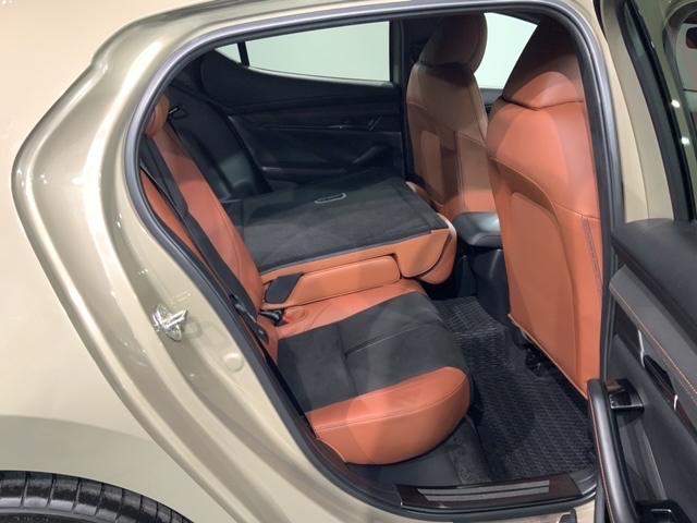 MAZDA3ファストバック 15Sレトロスポーツエディション 最長5年保証 ワンオーナー 純正ナビ TV Rカメラ マルチビュ- BTオ-ディオ 衝突軽減B ETC LEDライト 横滑り防止 シ-トヒ-タ- 電動シート クルコン アルミ スマ-トキ- スペアキ-(35枚目)