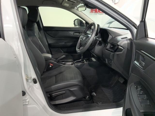 ＷＲ－Ｖ Ｚブラックスタイル　Ｈ　ＳＥＮＳＩＮＧ　新車保証　試乗車　ワンオーナー　ナビＬＸＭ－２４５ＺＦＥｉ　ＴＶ　Ｒカメラ　ＢＴオ－ディオ　ＥＴＣ　ＬＥＤライト　ＶＳＡ　クルコン　アルミ　スマ－トキ－　スペアキ－　盗難防止装置（17枚目）