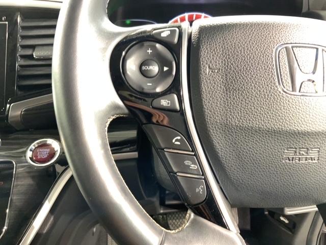 オデッセイ アブソルート　あんしんＰＫＧ　１年保証　ワンオーナー　純正ナビ　ＴＶ　Ｒカメラ　ＢＴオ－ディオ　ＤＶＤ　ＥＴＣ　ＬＥＤライト　両側電動ドア　ＶＳＡ　クルコン　アルミ　スマ－トキ－　スペアキ－　ドアバイザ－　ＡＡＣ（9枚目）