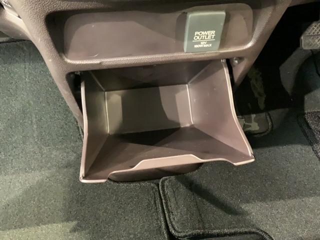 Ｎ－ＷＧＮカスタム Ｇ・Ｌパッケージ　いまコレ＋新品マット付　１年保証　ナビＶＸＭ－１６４ＣＳｉ　ＴＶ　Ｒカメラ　ＥＴＣ　ＨＩＤ　ＶＳＡ　クルコン　アルミ　フォグ　ベンチシート　ドアバイザー　スマートキー　盗難防止装置　整備記録簿　ＡＡＣ（28枚目）